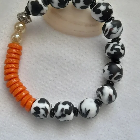 New bracelets - Picture 4 of 6